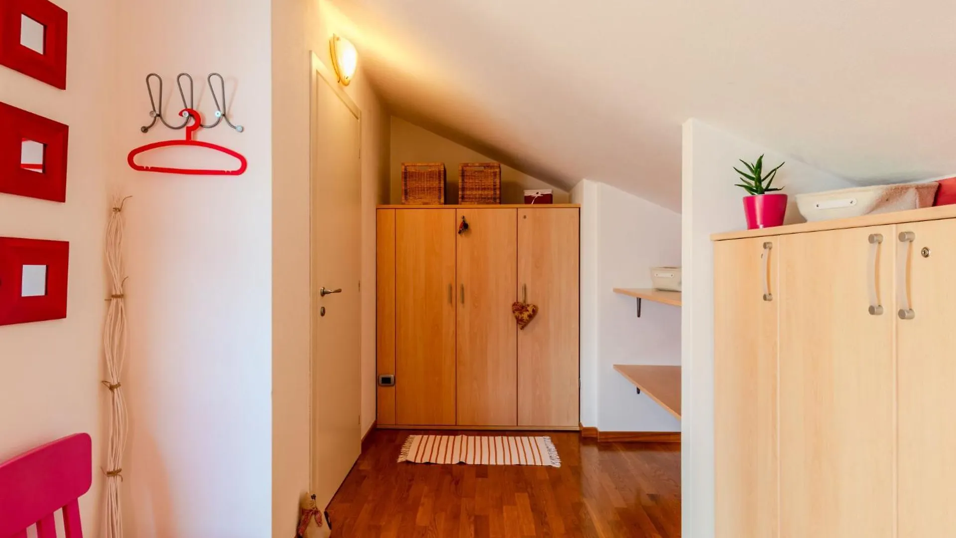 Holiday Home Aurora By Interhome Colico